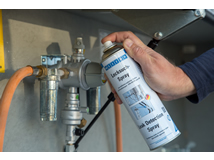 Lecksuch-Spray Anwendung